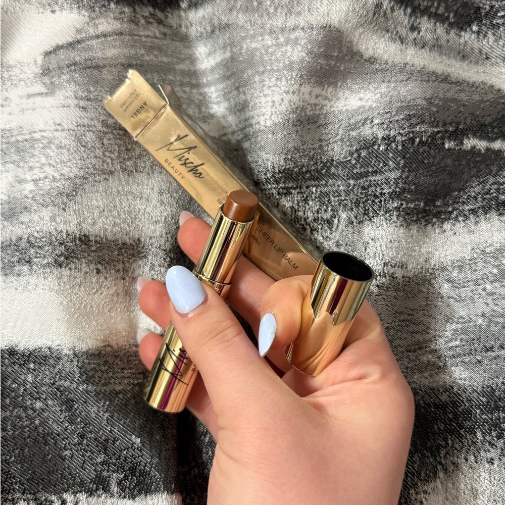 Mischo Lip Balm Stick - Nude Brown color Angel